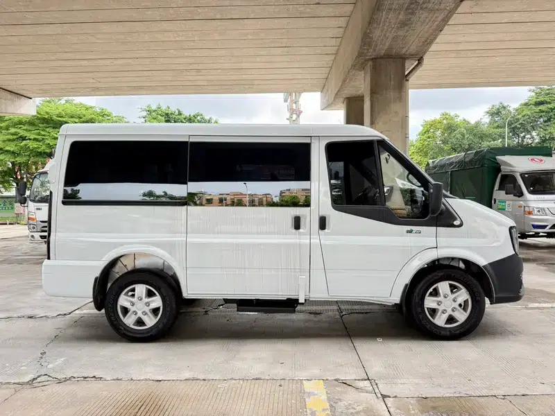 Fushun 2026 2.0T 6MT Diesel Short Wheelbase Low Roof Commercial Multi-Purpose Passenger Vehicle, 5/6 Seats, with Lift-Up Tailgate — миниатюра 8