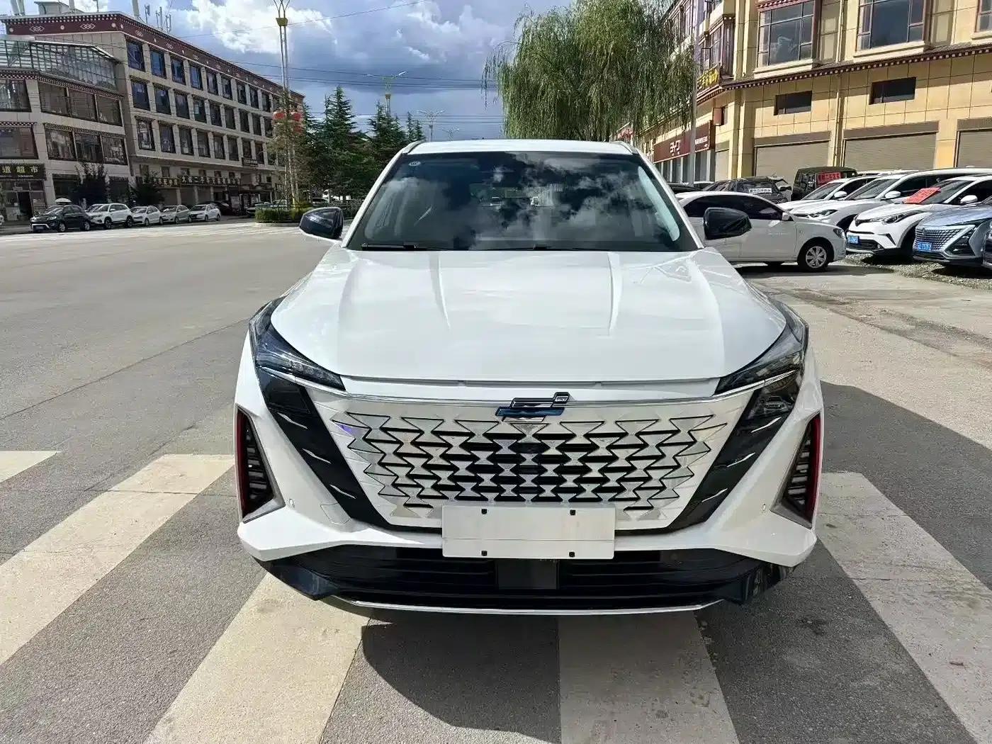 Changan Oushang Z6 2023 Blue Whale 1.5T DCT Smart Edition — миниатюра 2