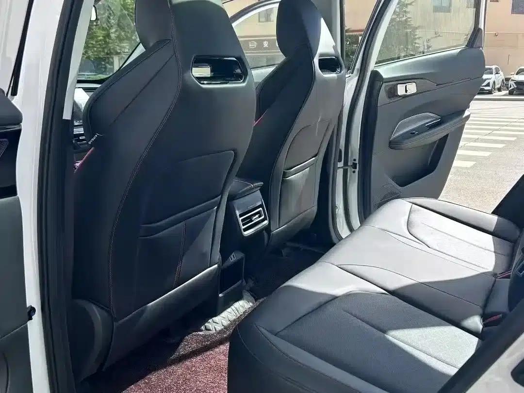 Changan Oushang Z6 2023 Blue Whale 1.5T DCT Smart Edition — миниатюра 9