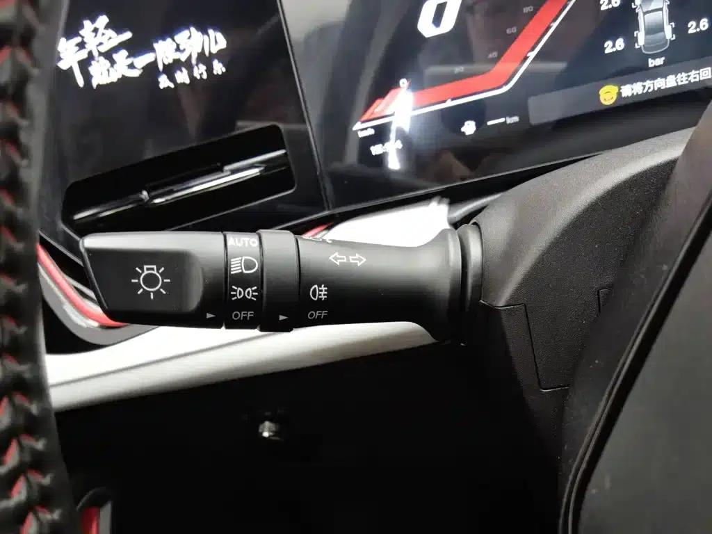 Changan Oushang X5 PLUS 2023 Facelift 1.5T DCT Navigator Edition — миниатюра 21