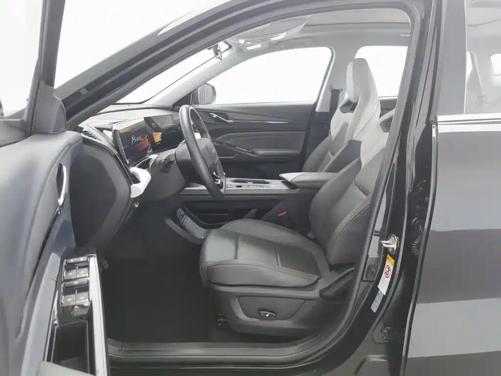 Changan Oushang X5 PLUS 2023 Facelift 1.5T DCT Navigator Edition — миниатюра 10