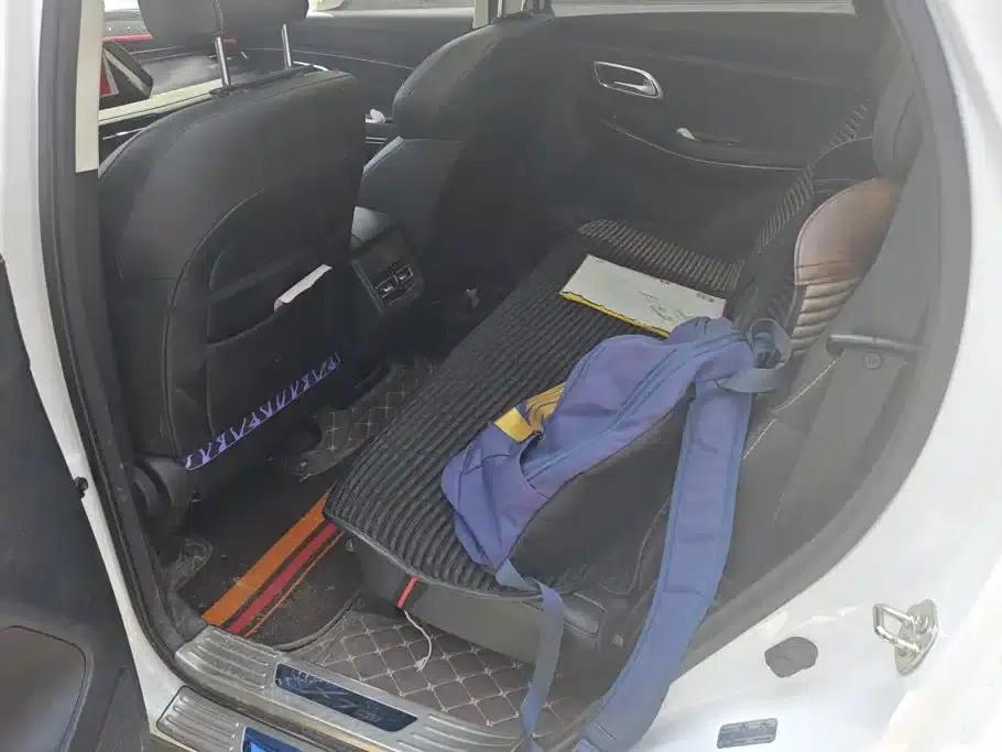 Changan Oushang X7 PLUS 2023 Enjoy Edition 1.5T Automatic Smart Enjoyment 7-Seater — миниатюра 11