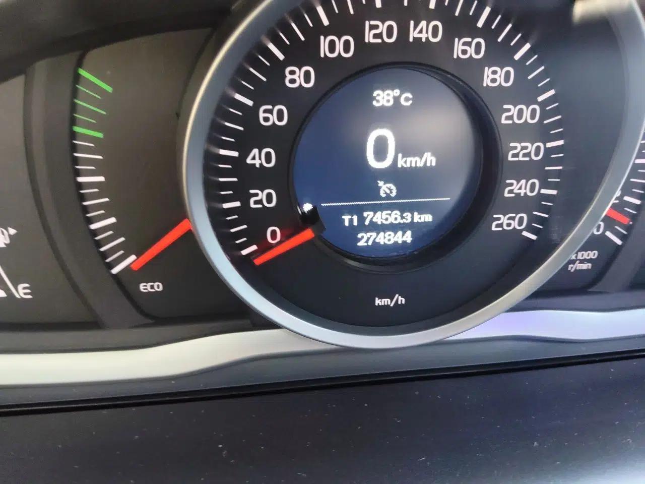 Volvo XC60 2017 T5 AWD Smart Upgrade Model — миниатюра 12