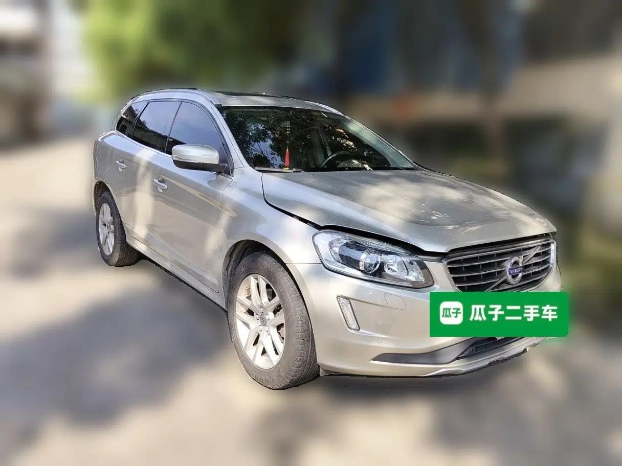 Volvo XC60 2017 T5 AWD Smart Upgrade Model — миниатюра 3