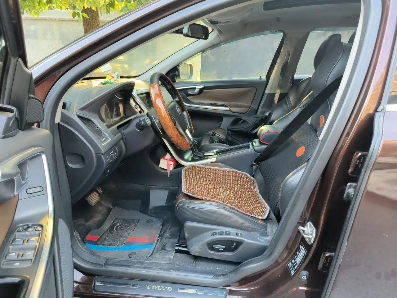 Volvo XC60 2014 T6 Zhiyi Edition — миниатюра 15