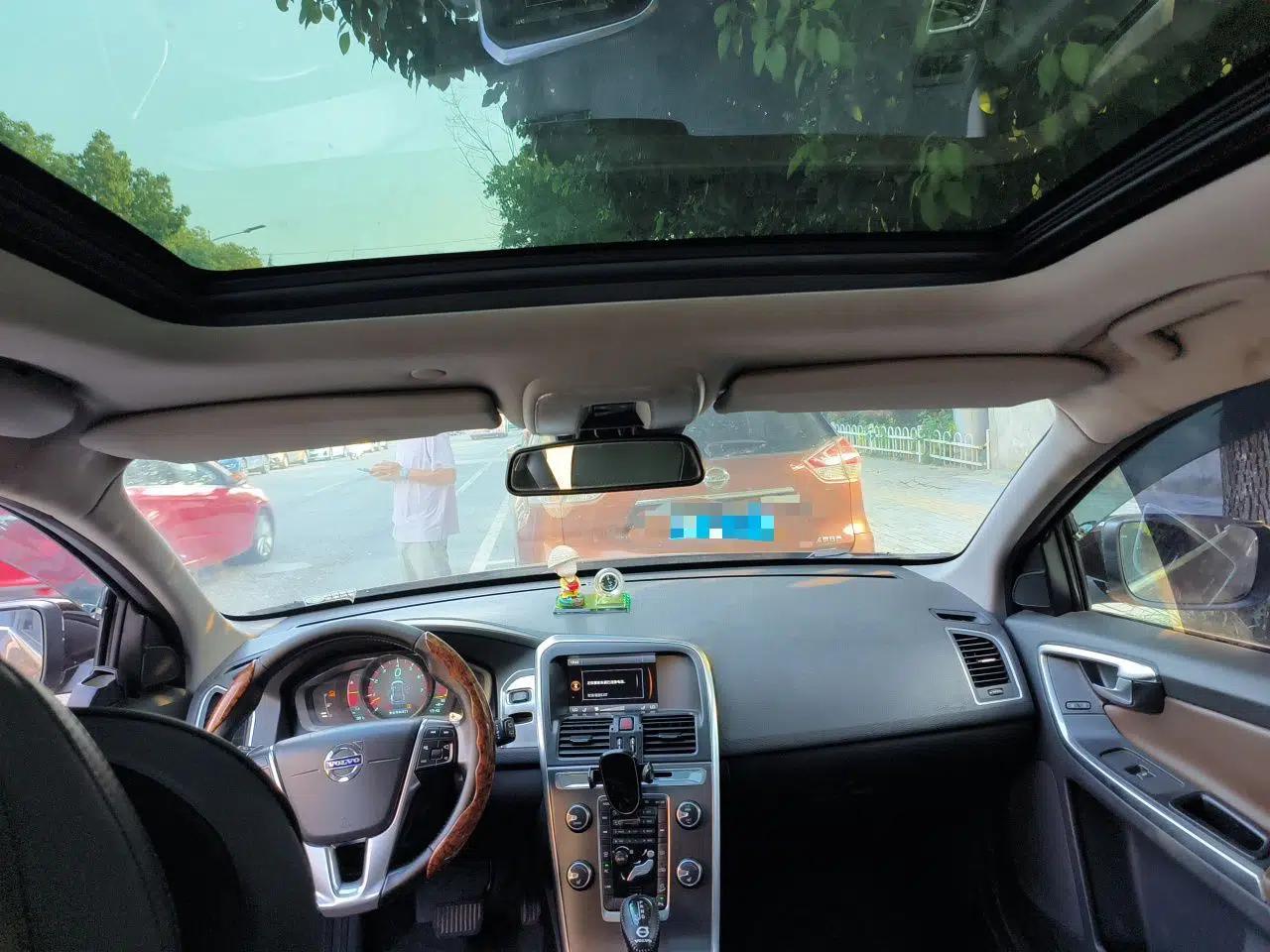 Volvo XC60 2014 T6 Zhiyi Edition — миниатюра 18