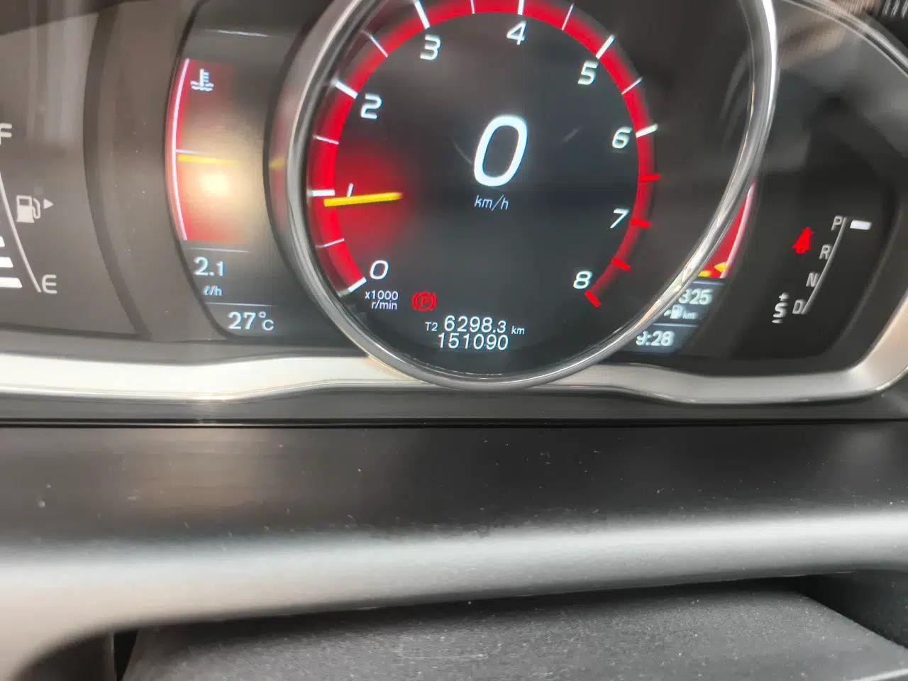 Volvo XC60 2016 T5 Smart Version — миниатюра 12