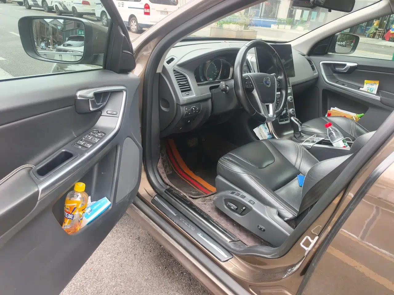 Volvo XC60 2016 T5 Smart Version — миниатюра 16