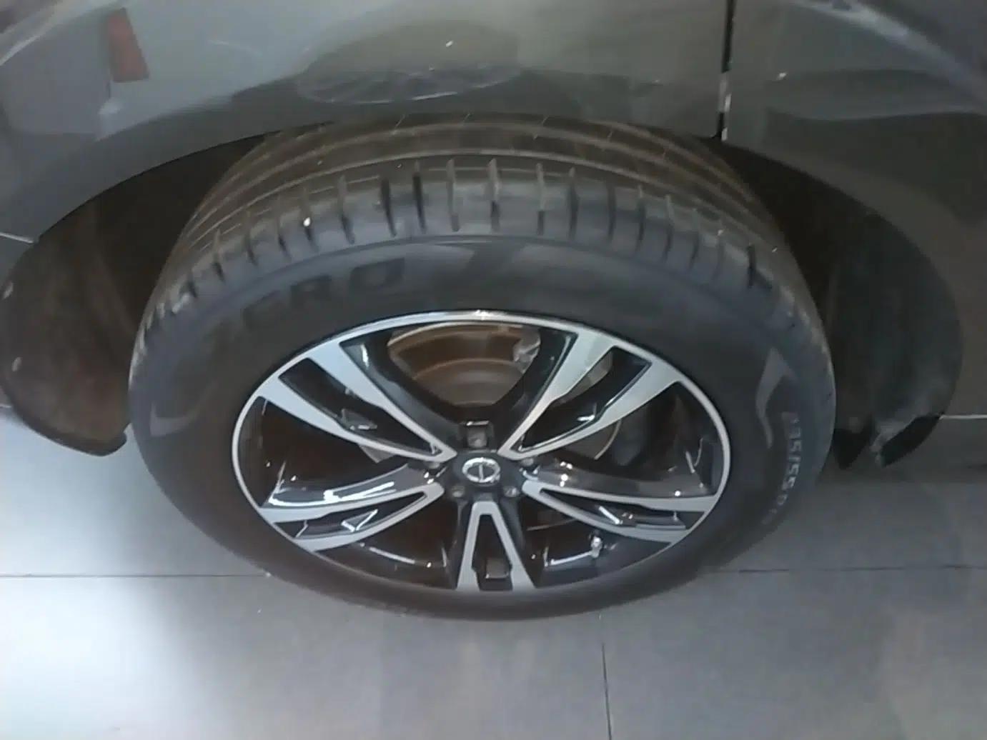 Volvo XC60 2019 T5 4x4 Smart Edition China V Standard — миниатюра 11