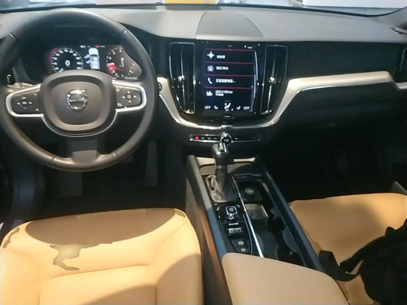 Volvo XC60 2019 T5 4x4 Smart Edition China V Standard — миниатюра 12