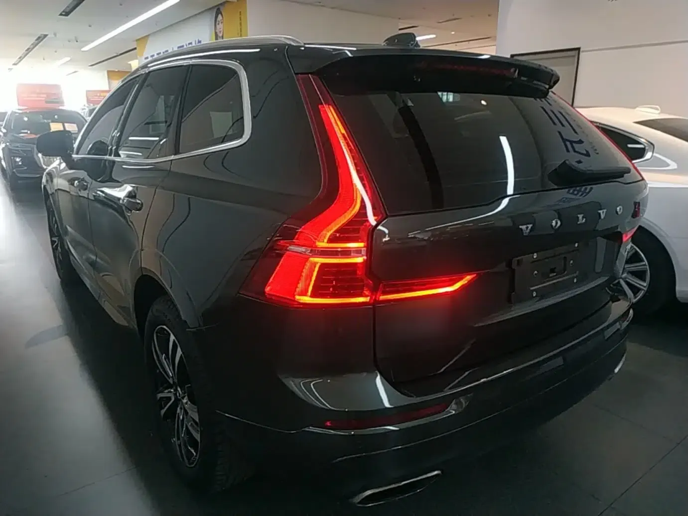 Volvo XC60 2019 T5 4x4 Smart Edition China V Standard — миниатюра 4