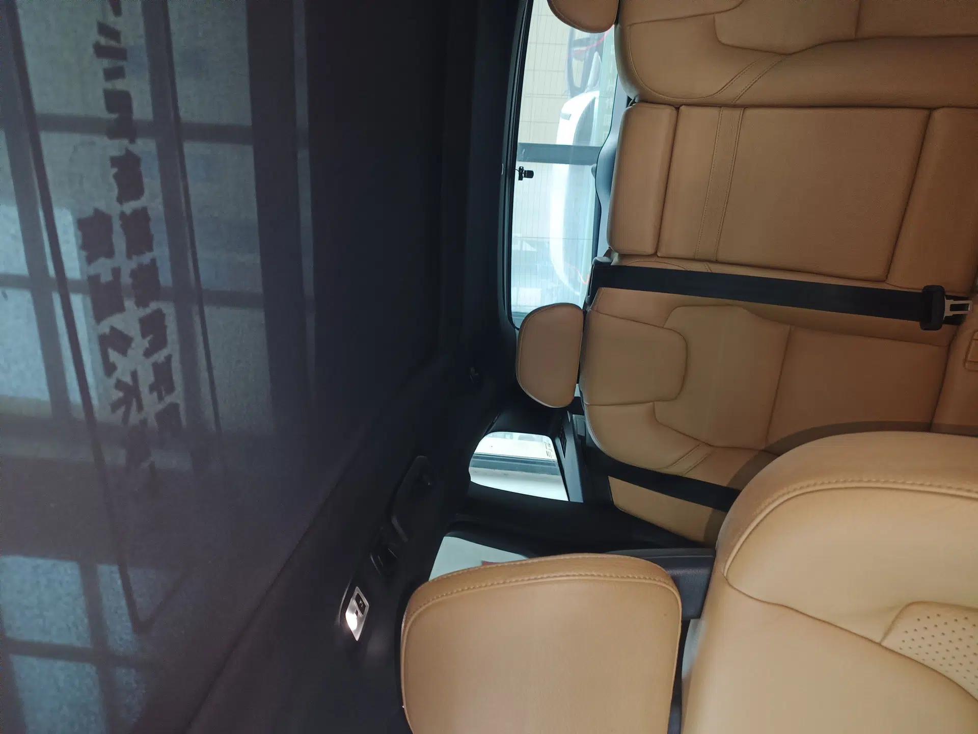 Volvo XC60 2018 T5 4x4 Zhiyi Edition — миниатюра 25