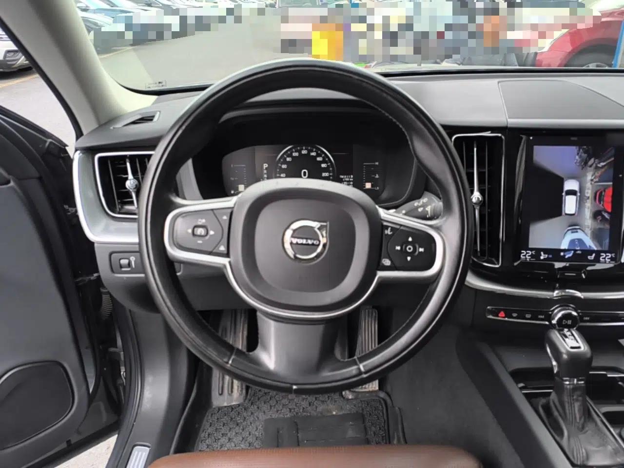 Volvo XC60 2018 T5 4x4 Zhiyi Edition — миниатюра 13