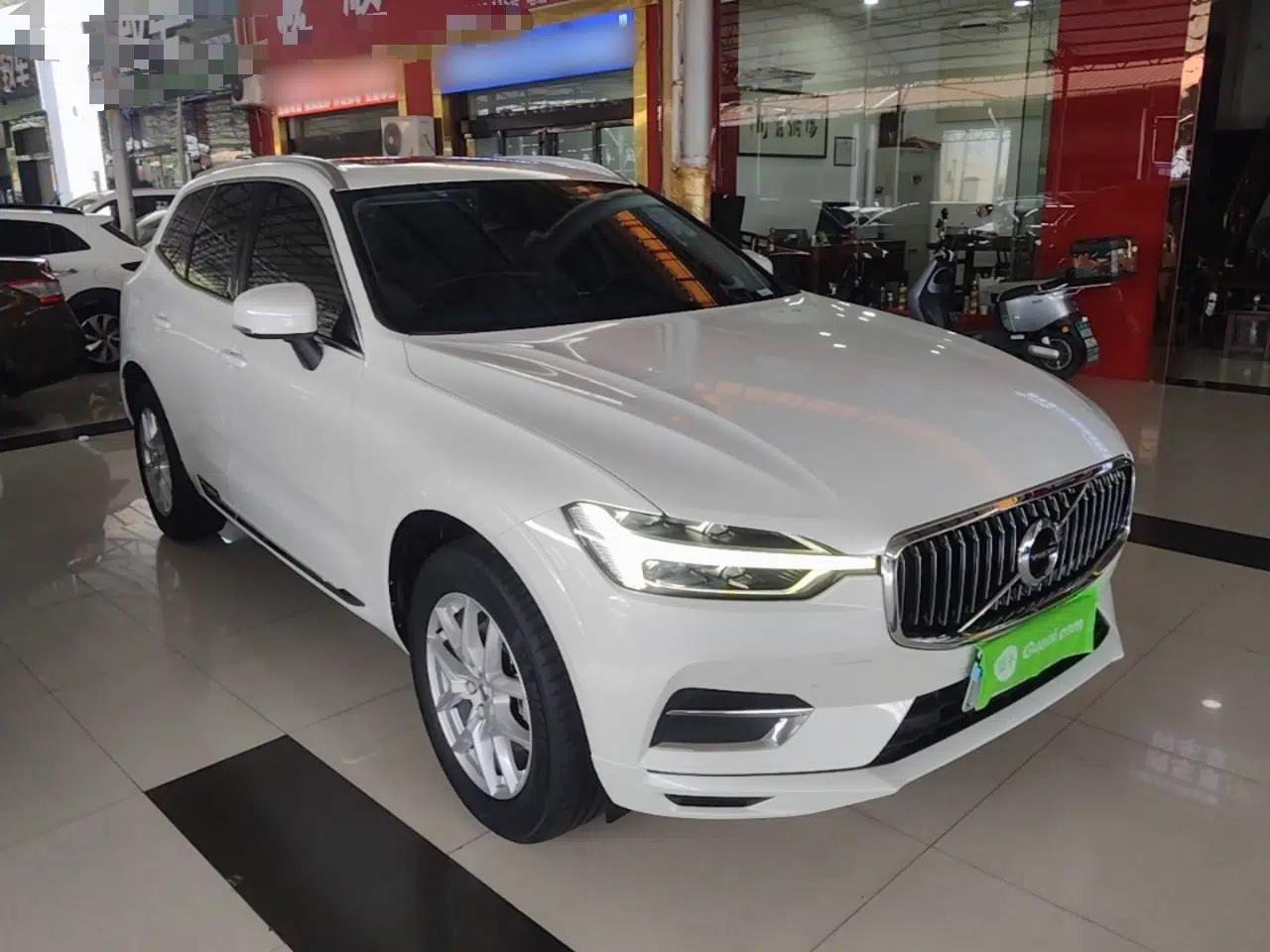 Volvo XC60 2020 T5 4x4 Zhiyi Luxury Edition — миниатюра 12