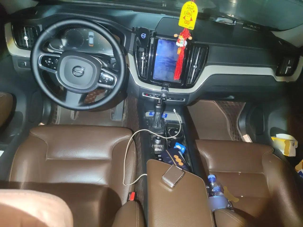 Volvo XC60 2020 T5 4x4 Smart Luxury Edition — миниатюра 9