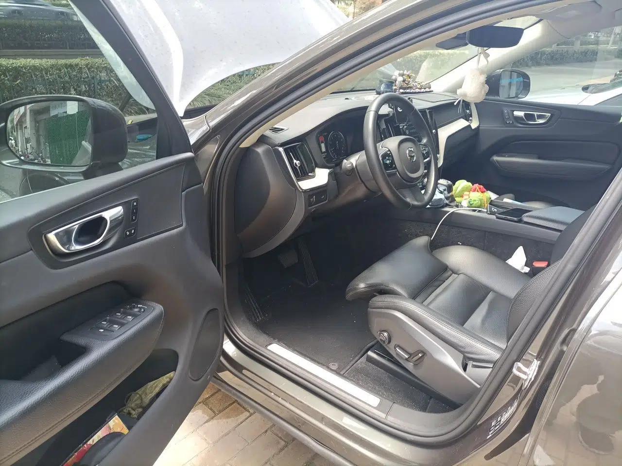 Volvo XC60 2019 T5 4x4 Smart & Dynamic Sport Edition China VI Standard — миниатюра 16