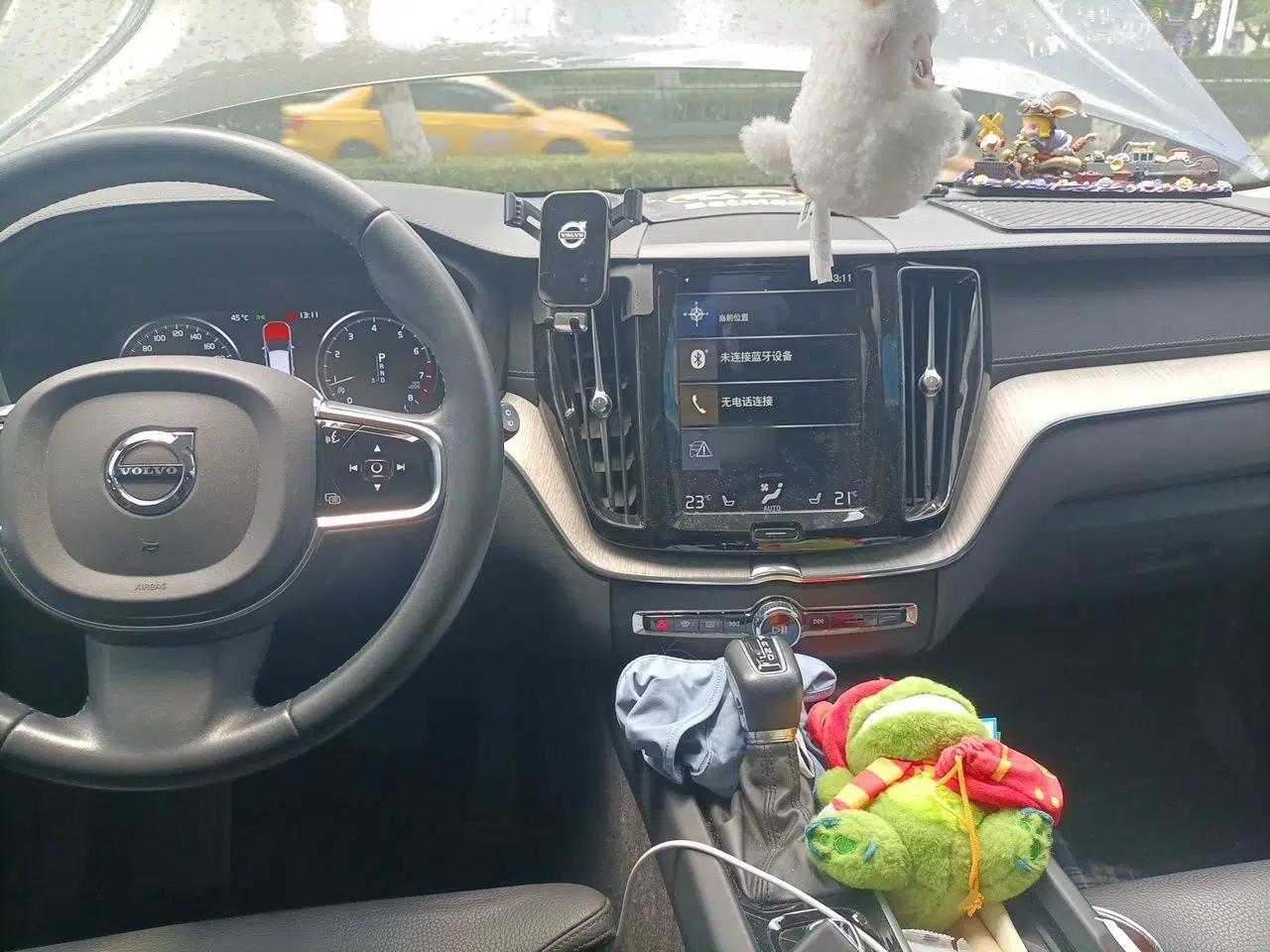 Volvo XC60 2019 T5 4x4 Smart & Dynamic Sport Edition China VI Standard — миниатюра 9