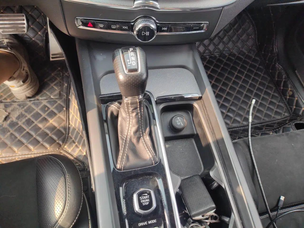 Volvo XC60 2019 T5 4x4 Zhiyuan Sport Edition China V Standard — миниатюра 14