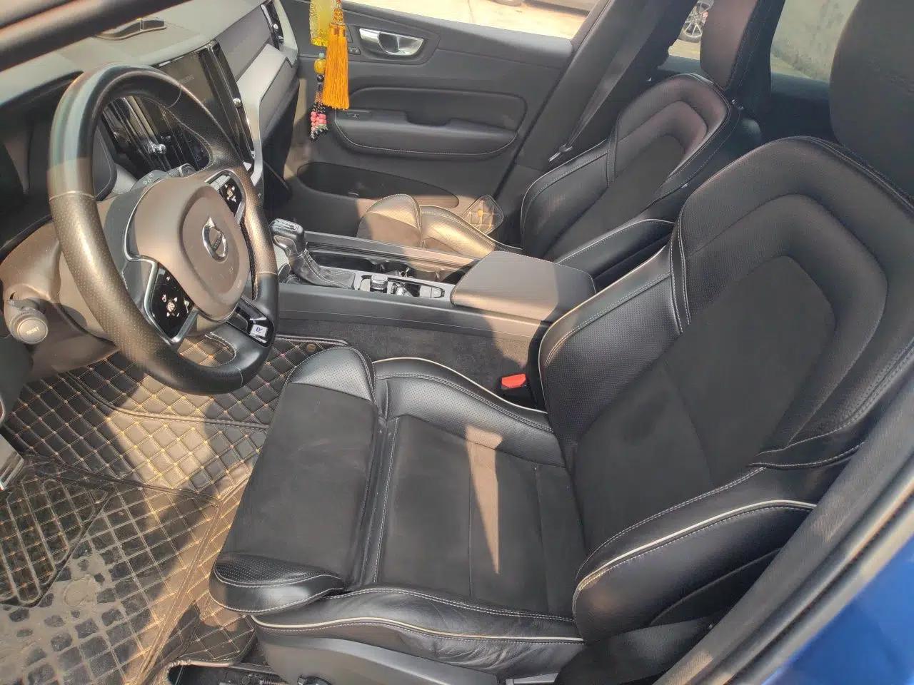Volvo XC60 2019 T5 4x4 Zhiyuan Sport Edition China V Standard — миниатюра 15