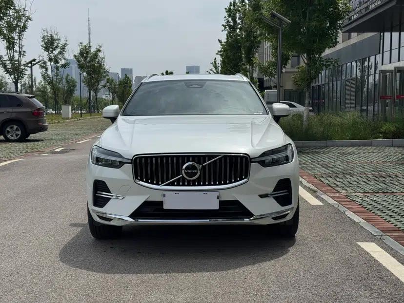 Volvo XC60 2023 B5 4x4 Smart Luxury Edition — миниатюра 14