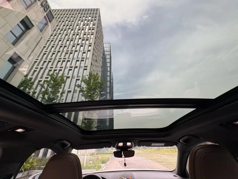 Volvo XC60 2023 B5 4x4 Smart Luxury Edition — миниатюра 28