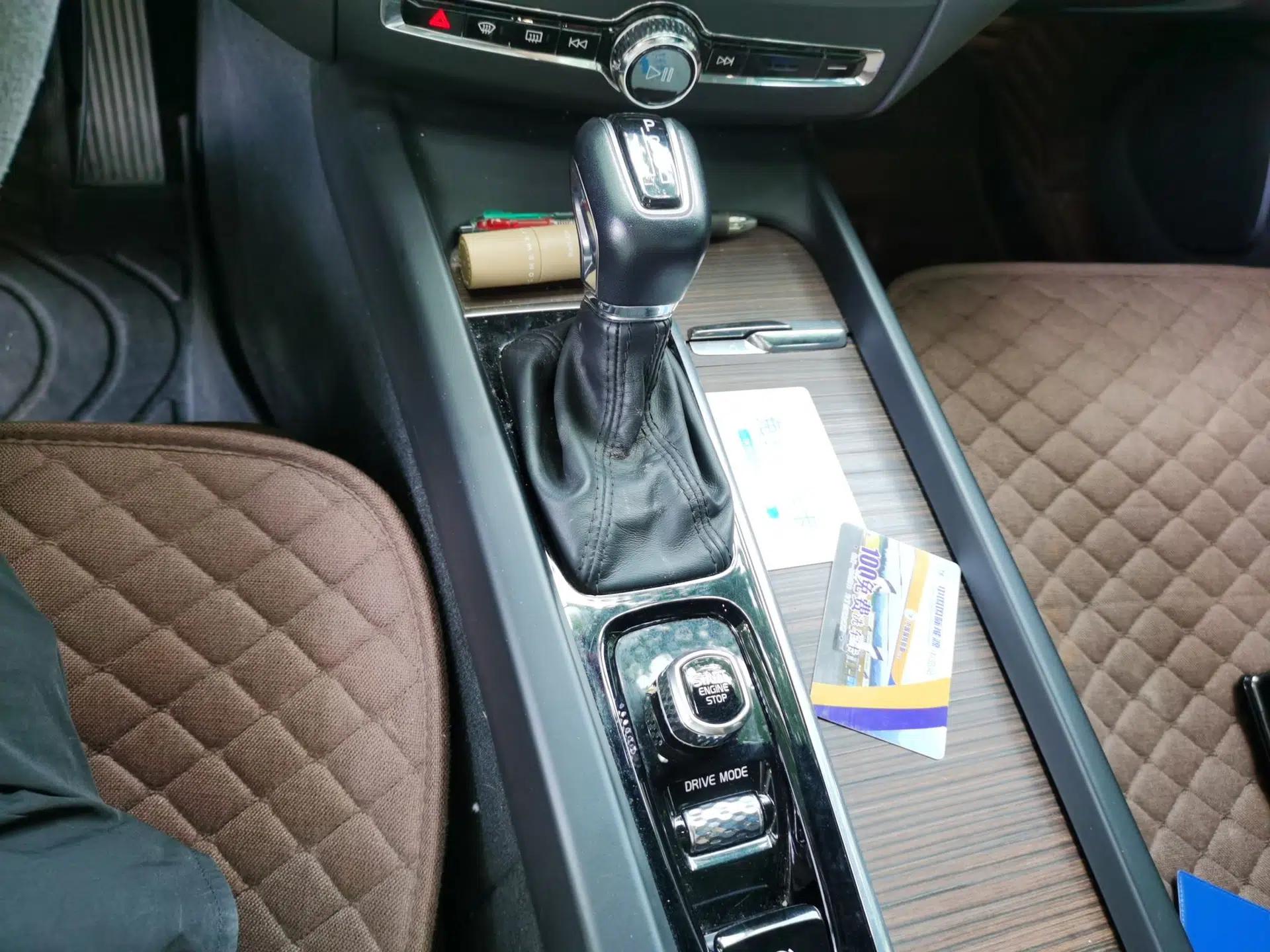 Volvo XC60 2021 T5 4x4 Smart Luxury Edition — миниатюра 14