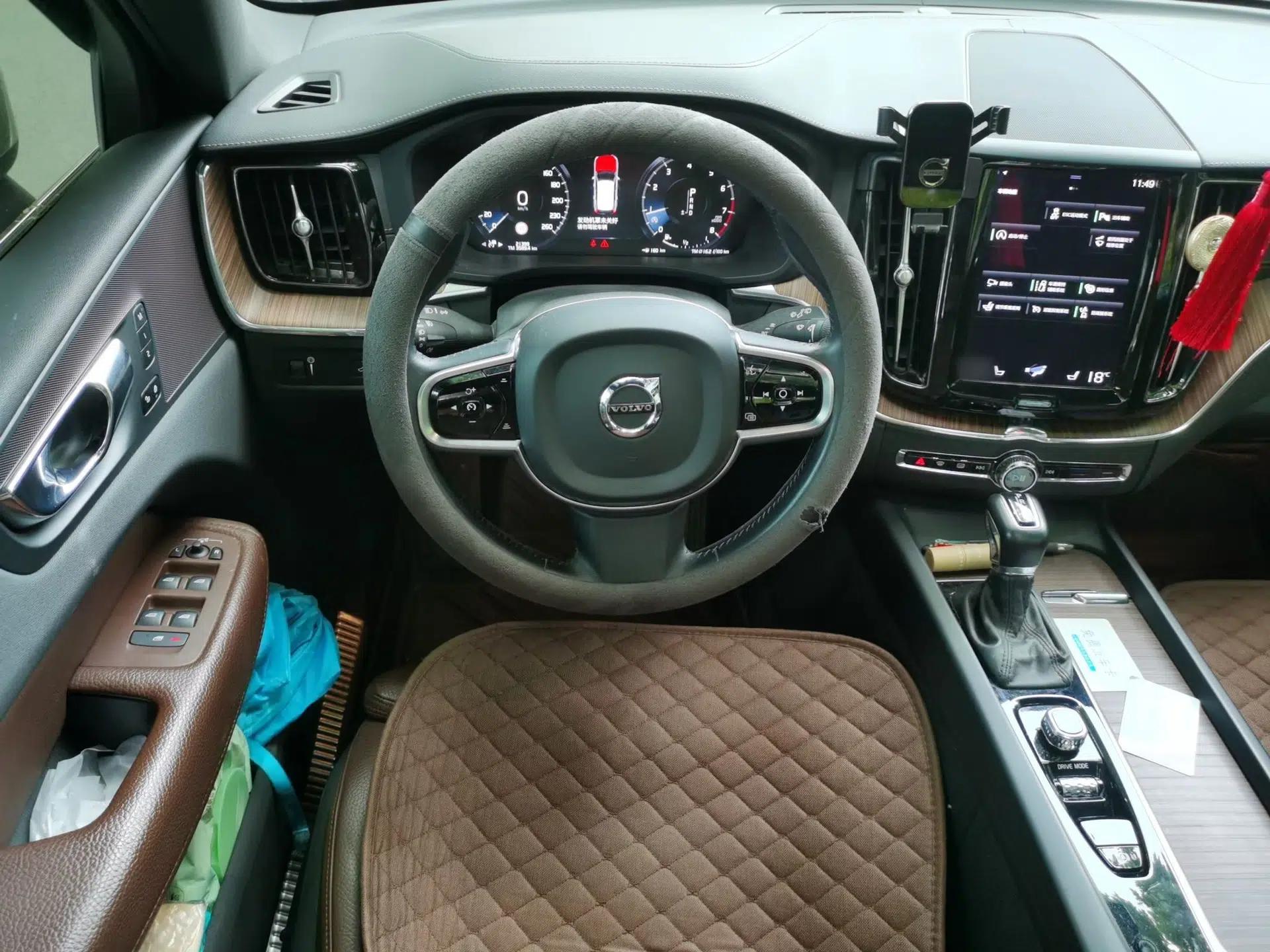 Volvo XC60 2021 T5 4x4 Smart Luxury Edition — миниатюра 10