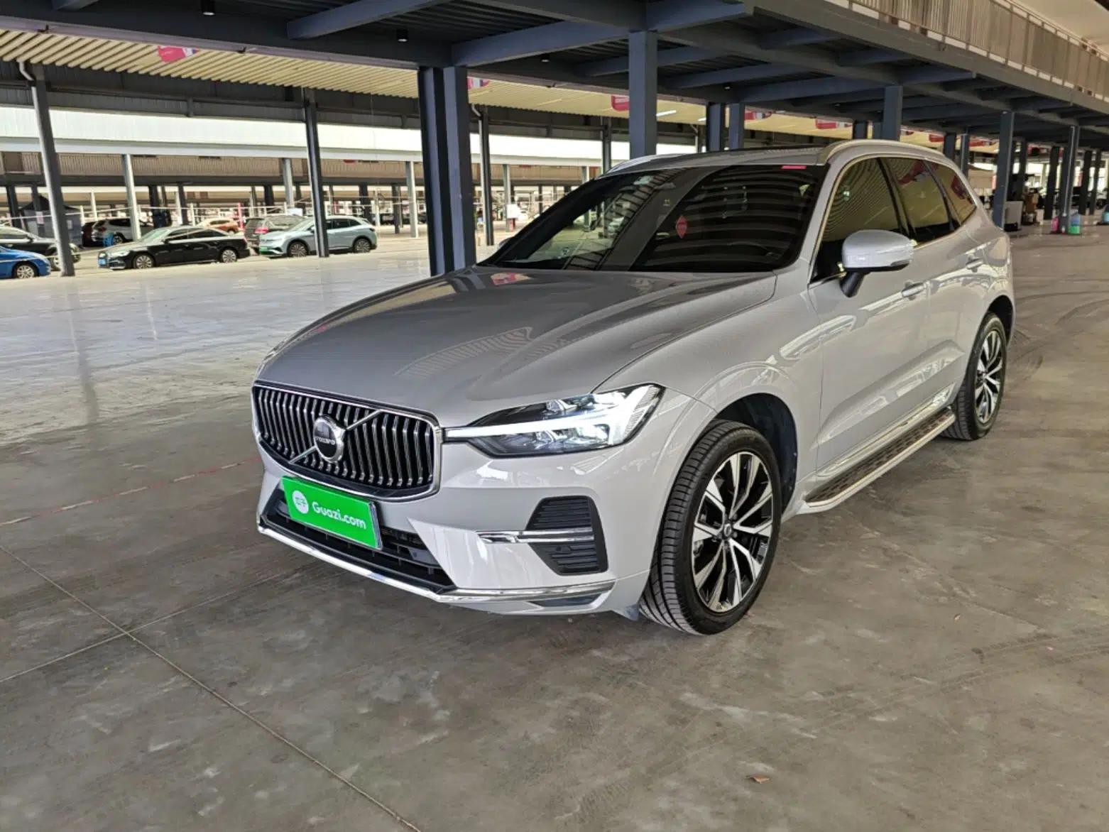 Volvo XC60 2024 B5 4x4 Smart Luxury Edition — миниатюра 1