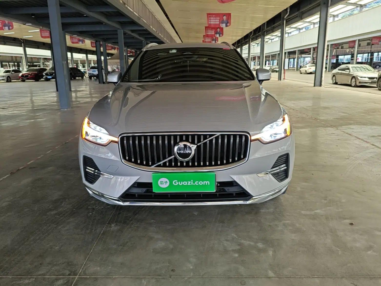 Volvo XC60 2024 B5 4x4 Smart Luxury Edition — миниатюра 2