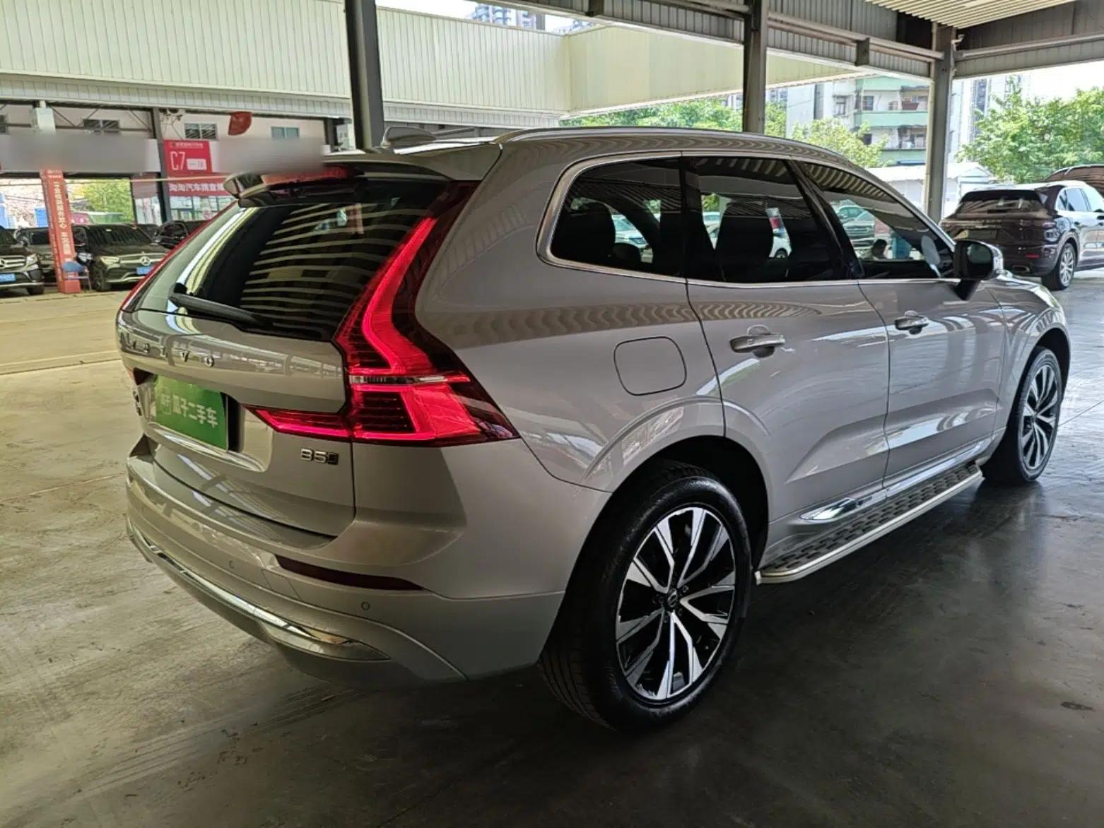 Volvo XC60 2024 B5 4x4 Smart Luxury Edition — миниатюра 6