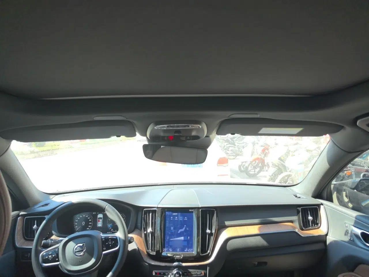 Volvo XC60 2021 T5 4x4 Smart Luxury Edition — миниатюра 18