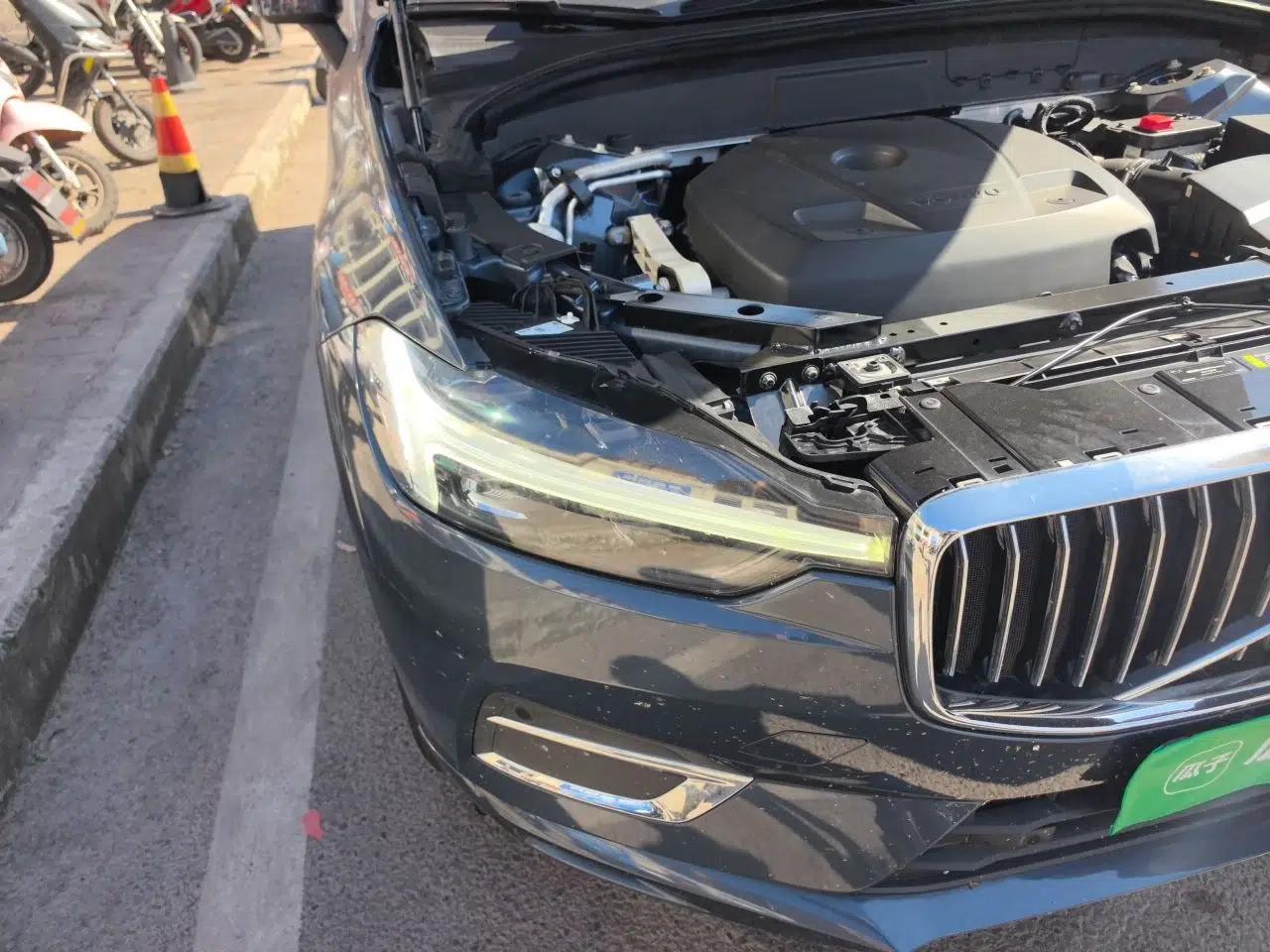 Volvo XC60 2021 T5 4x4 Smart Luxury Edition — миниатюра 7