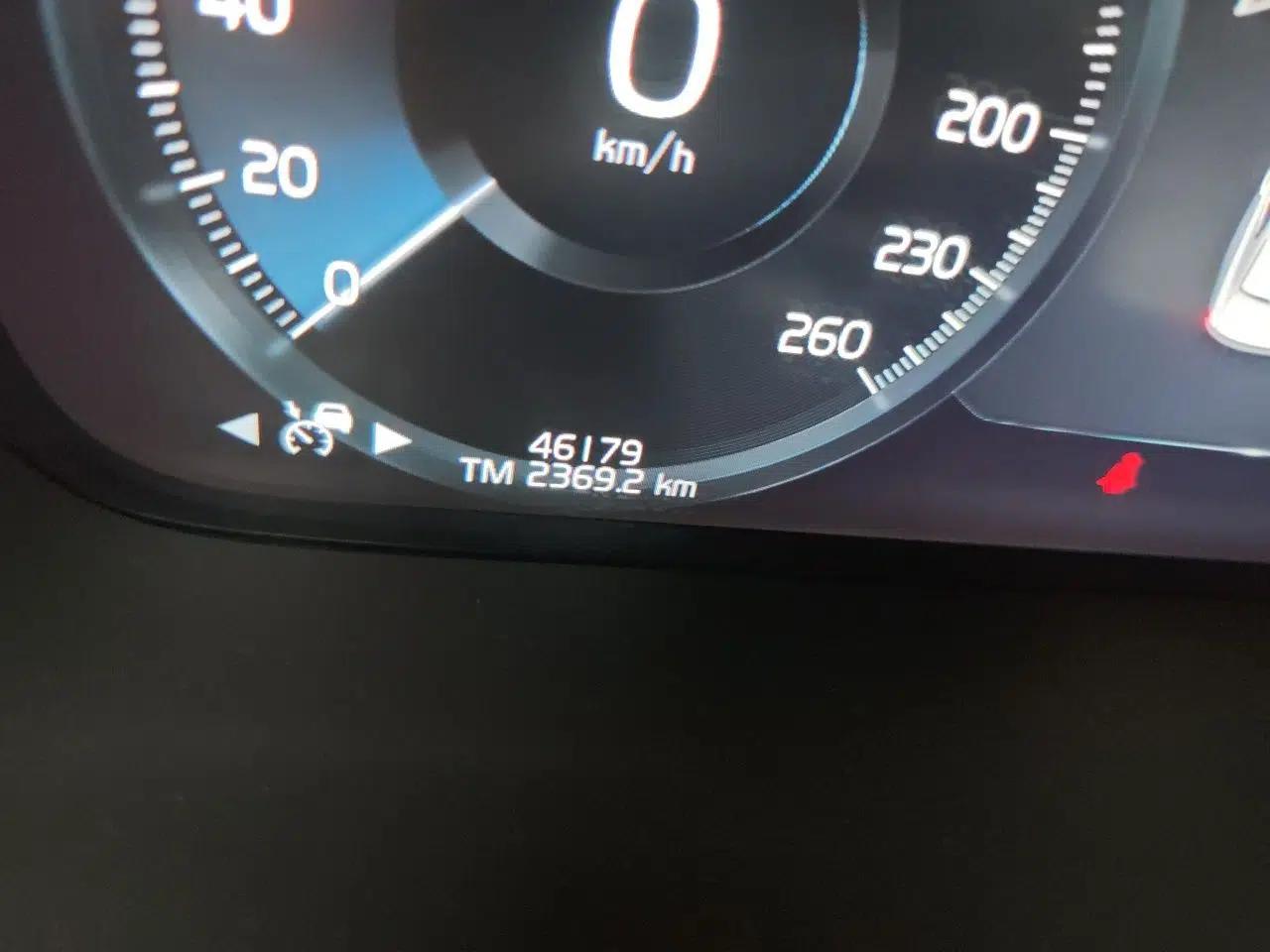Volvo S90 2021 B5 Zhiyuan Luxury Edition — миниатюра 12