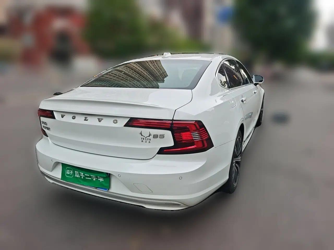 Volvo S90 2021 B5 Zhiyuan Luxury Edition — миниатюра 6