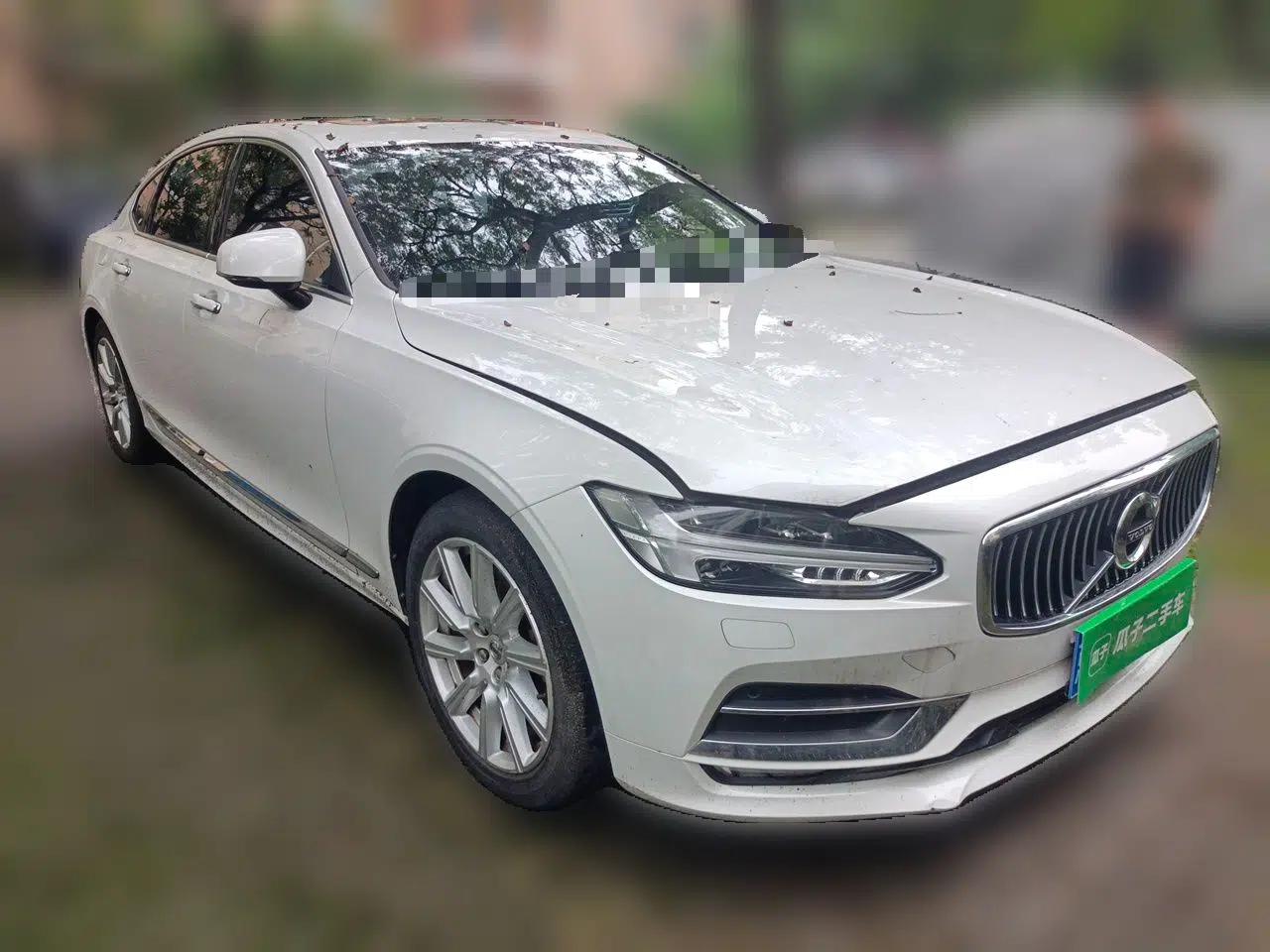 Volvo S90 2020 T5 Zhiyuan Luxury Edition — миниатюра 3