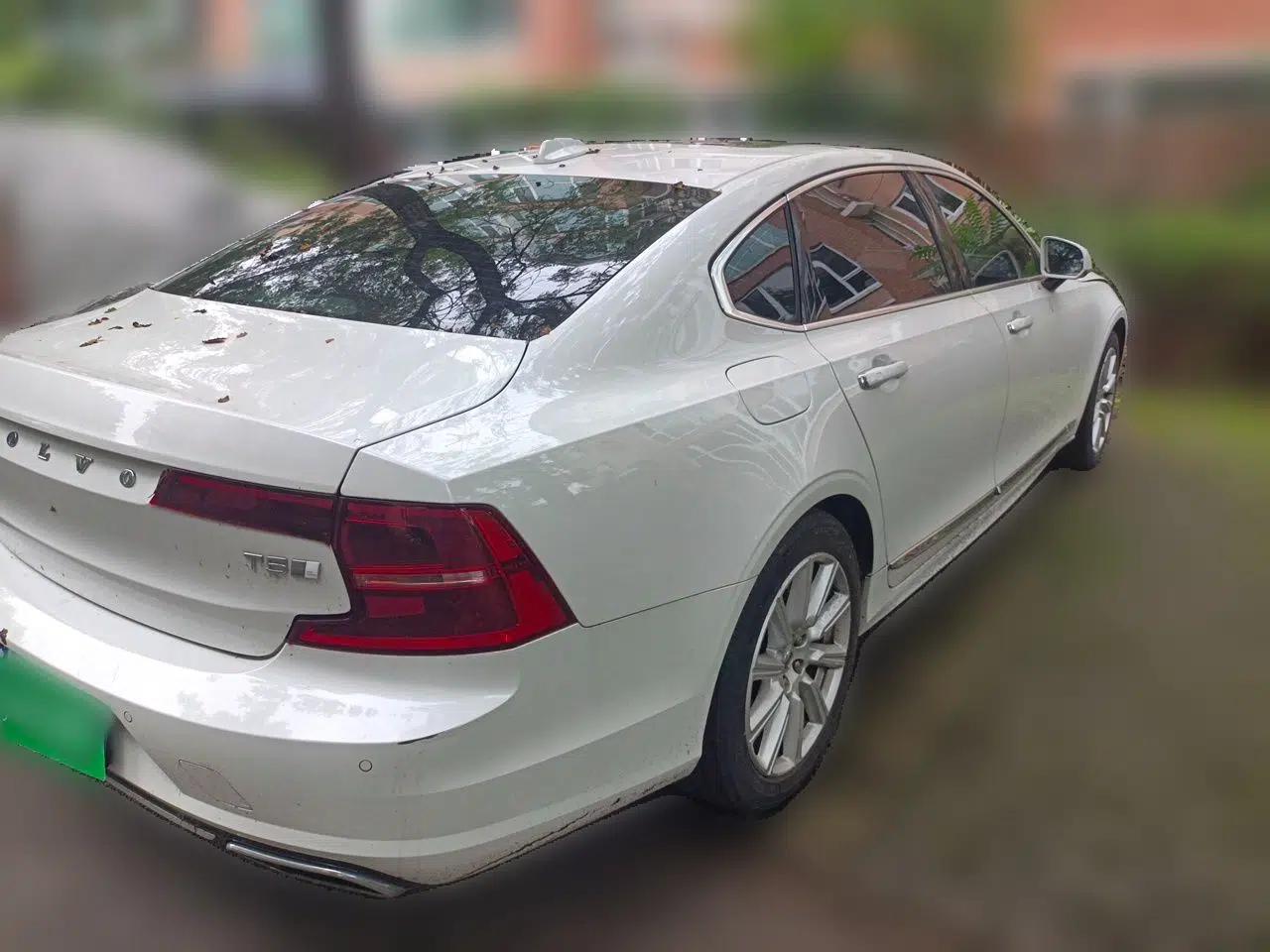 Volvo S90 2020 T5 Zhiyuan Luxury Edition — миниатюра 6