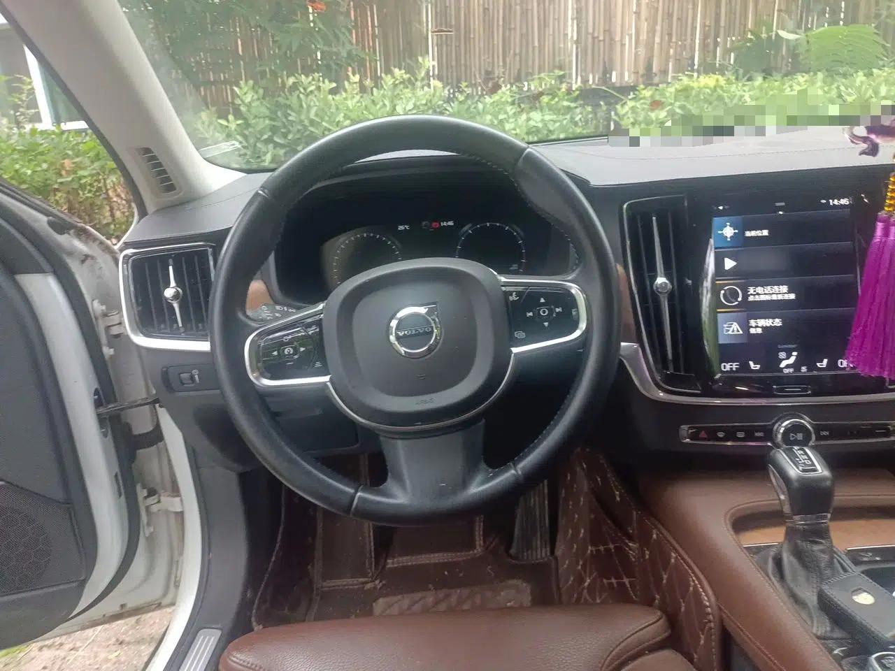 Volvo S90 2020 T5 Zhiyuan Luxury Edition — миниатюра 10