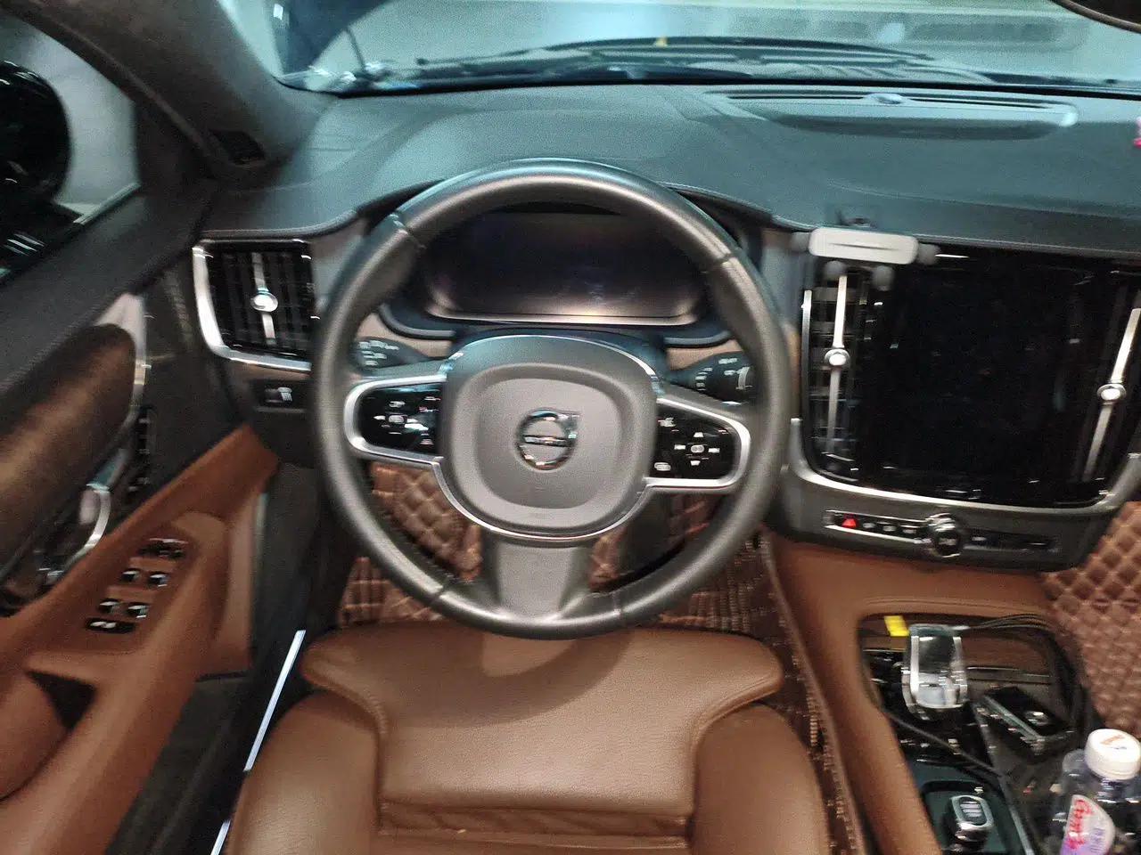 Volvo S90 2022 B5 Zhiyuan Luxury Edition — миниатюра 10