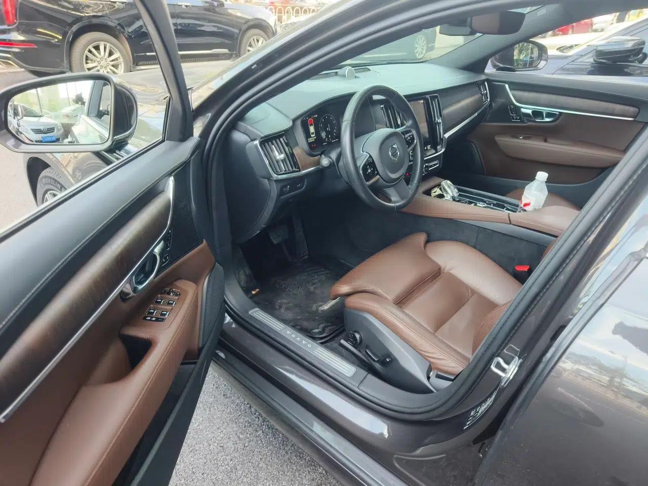 Volvo S90 2021 B5 Zhiyi Luxury Edition — миниатюра 16