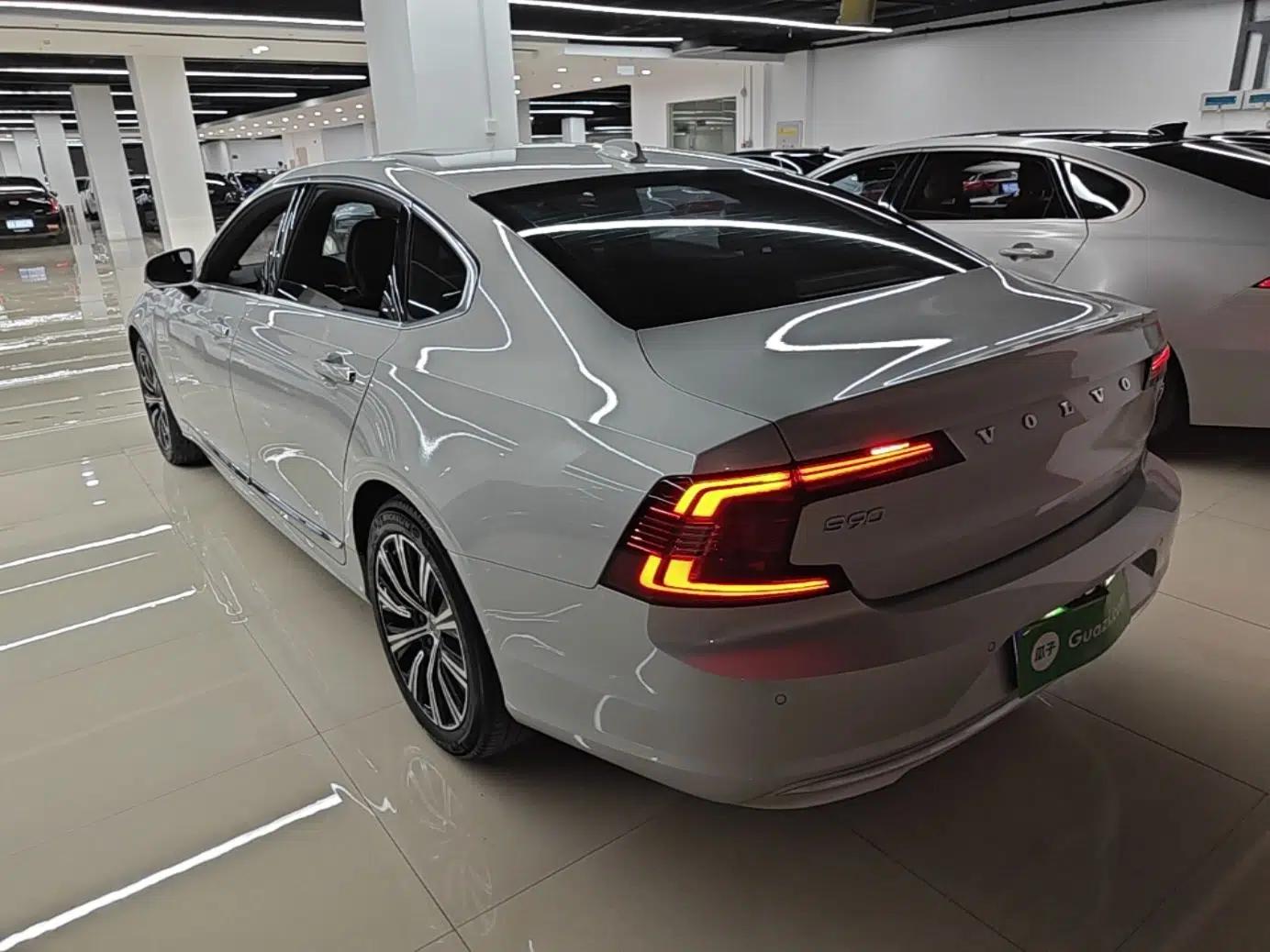 Volvo S90 2021 B5 Zhiyi Luxury Edition — миниатюра 4