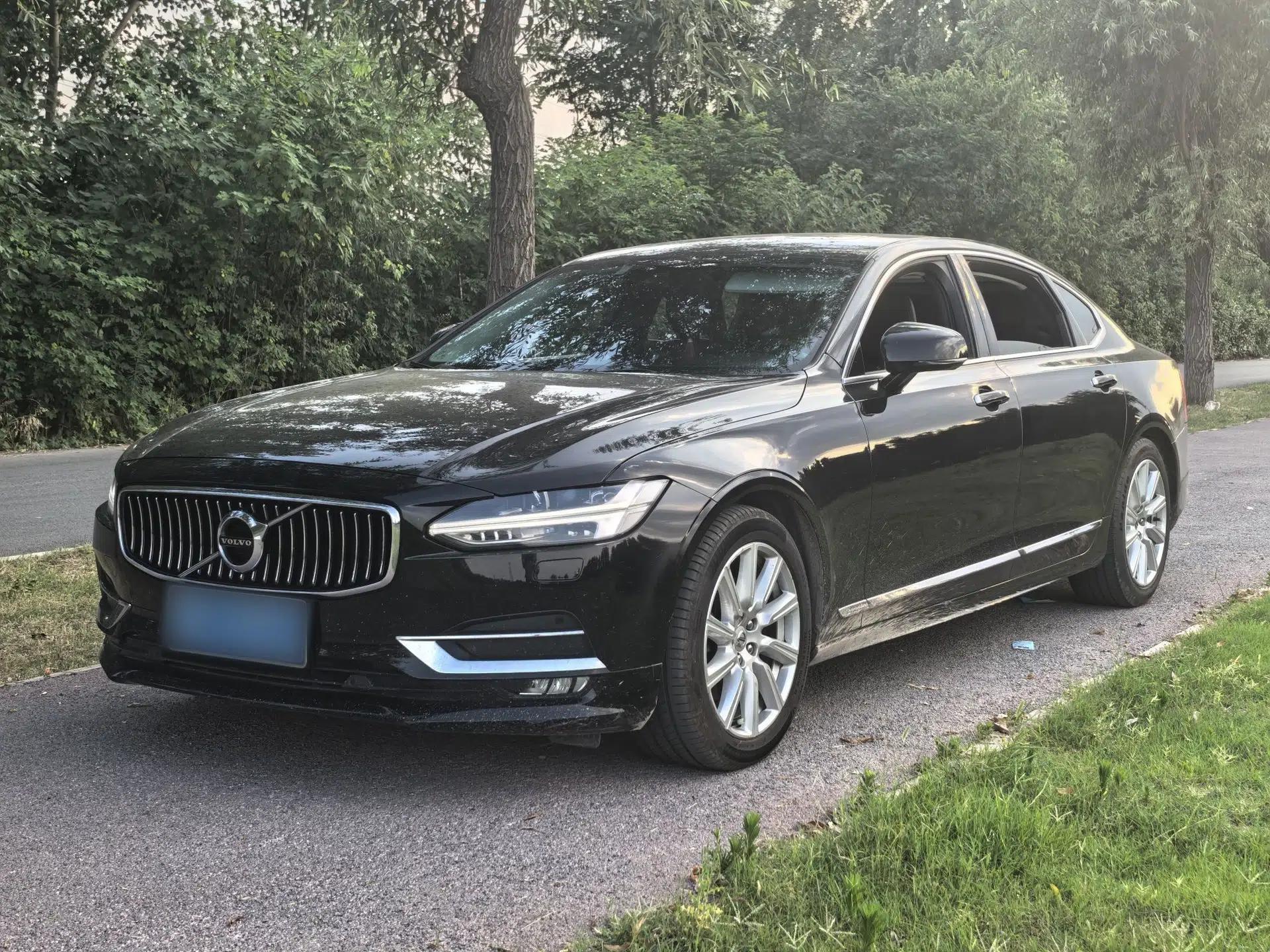 Volvo S90 2020 T5 Zhiyuan Luxury Edition — миниатюра 6