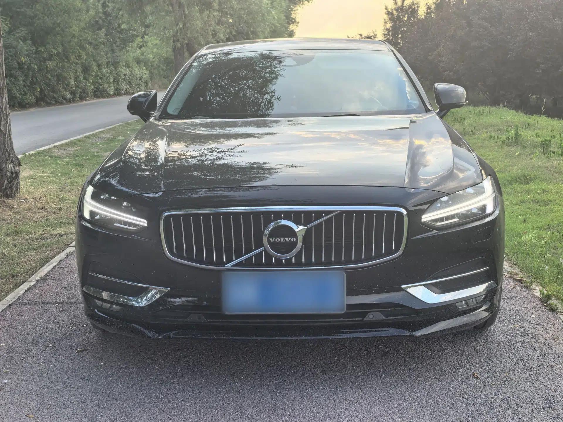 Volvo S90 2020 T5 Zhiyuan Luxury Edition — миниатюра 8