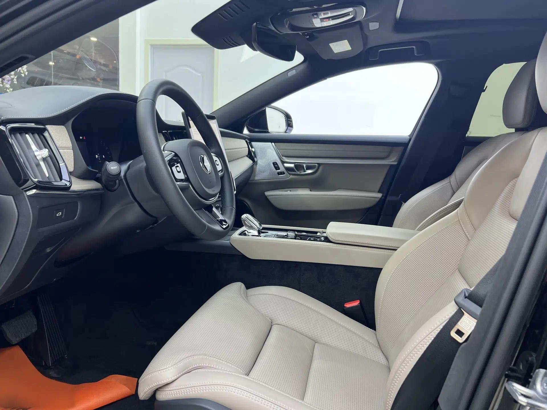 Volvo S90 2026 B5 Zhiya Luxury Edition — миниатюра 14