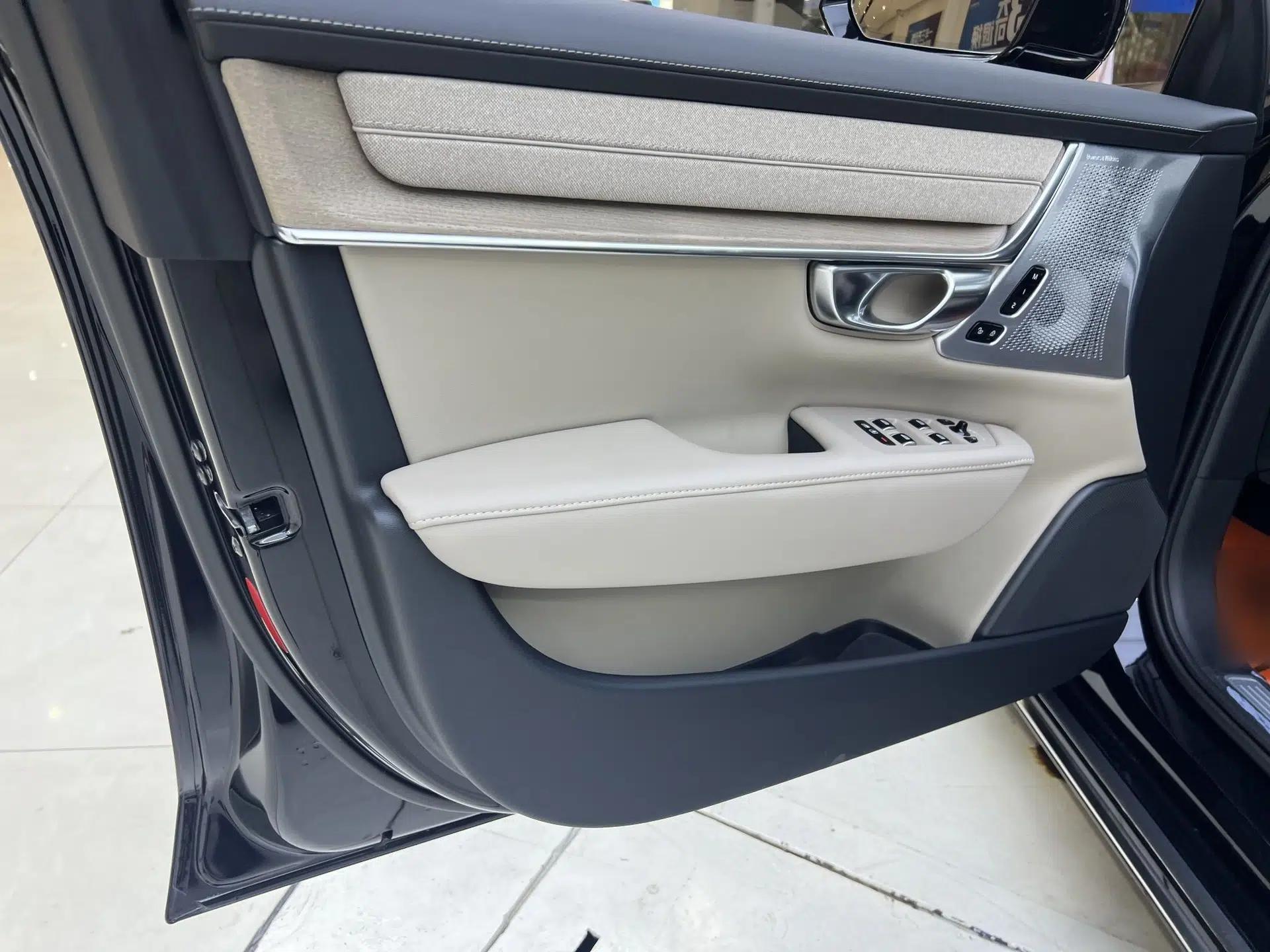 Volvo S90 2026 B5 Zhiya Luxury Edition — миниатюра 21
