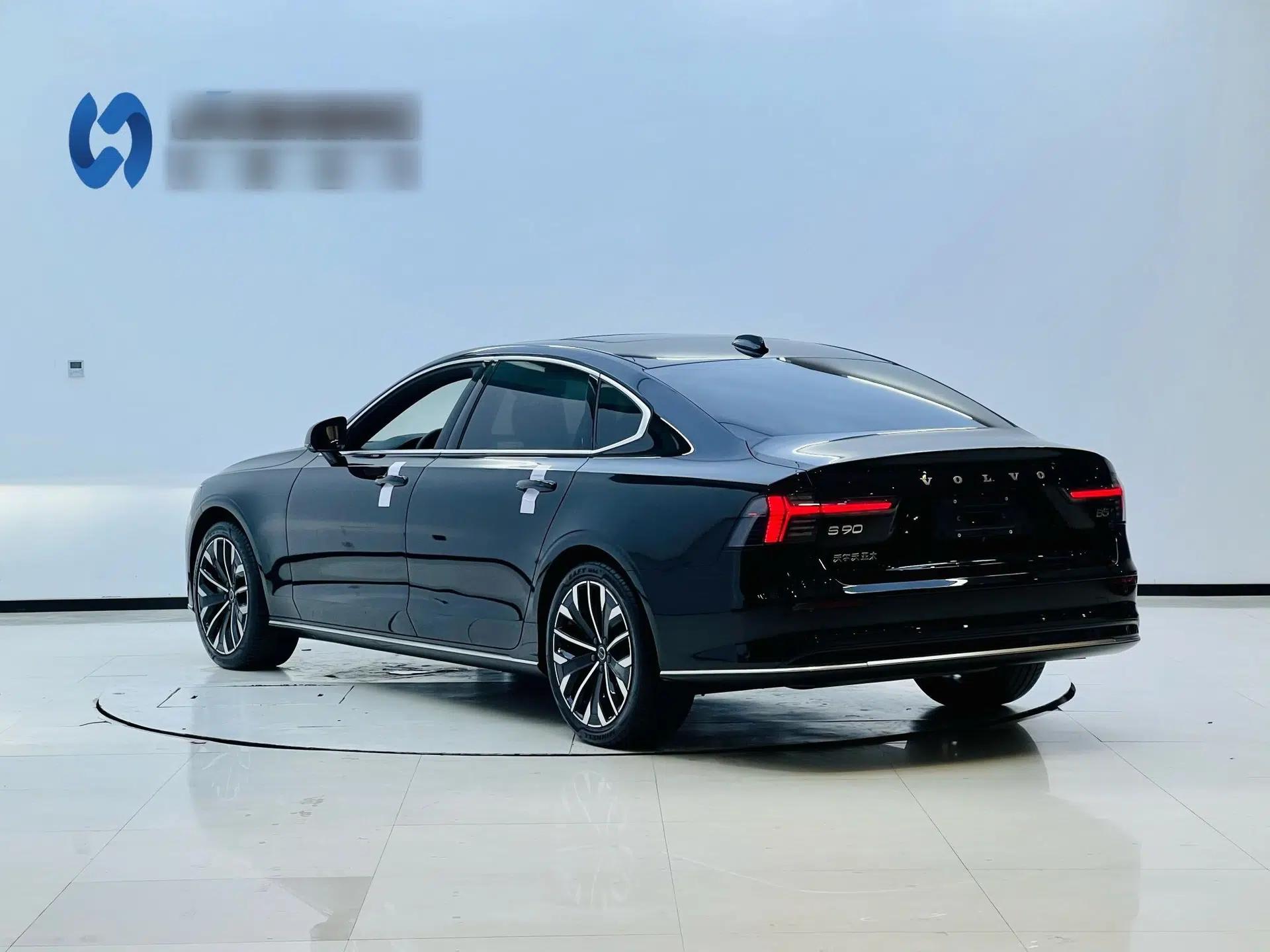 Volvo S90 2026 B5 Zhiya Luxury Edition — миниатюра 4