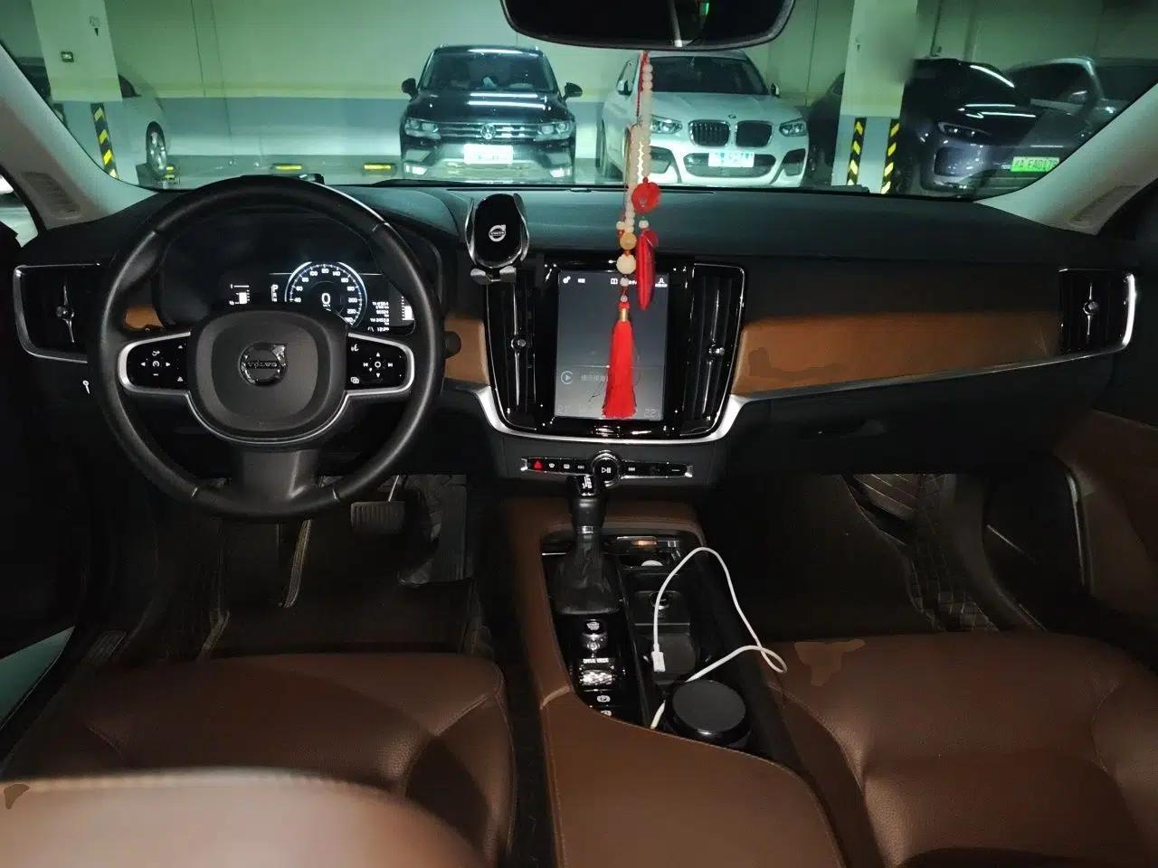 Volvo S90 2019 T5 Zhiyi Edition — миниатюра 9