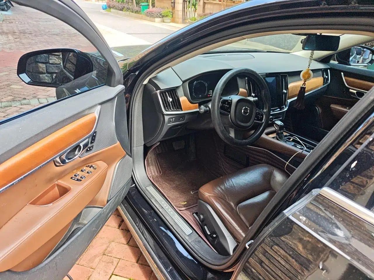 Volvo S90 2019 T5 Zhiyi Edition — миниатюра 16