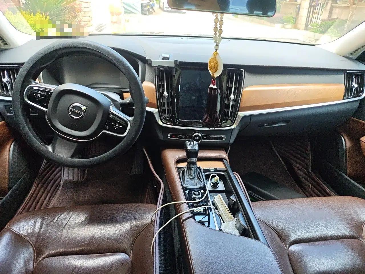 Volvo S90 2019 T5 Zhiyi Edition — миниатюра 9
