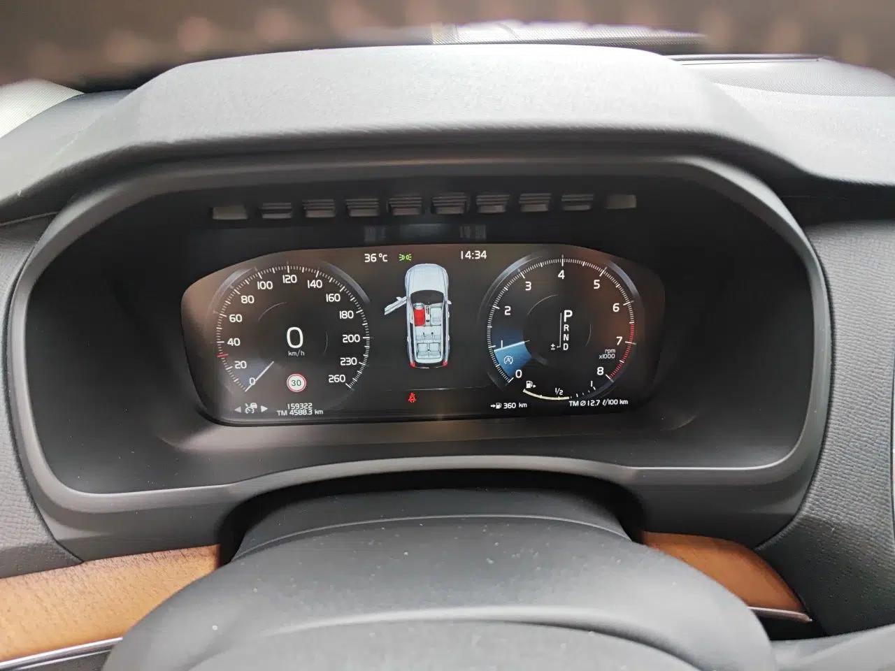 Volvo XC90 2019 T6 Zhiyi Edition 7-Seater China V Emission Standard — миниатюра 11