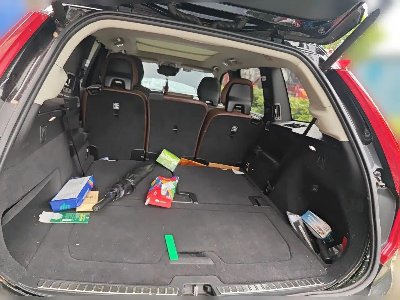 Volvo XC90 2019 T6 Zhiyi Edition 7-Seater China V Emission Standard — миниатюра 19